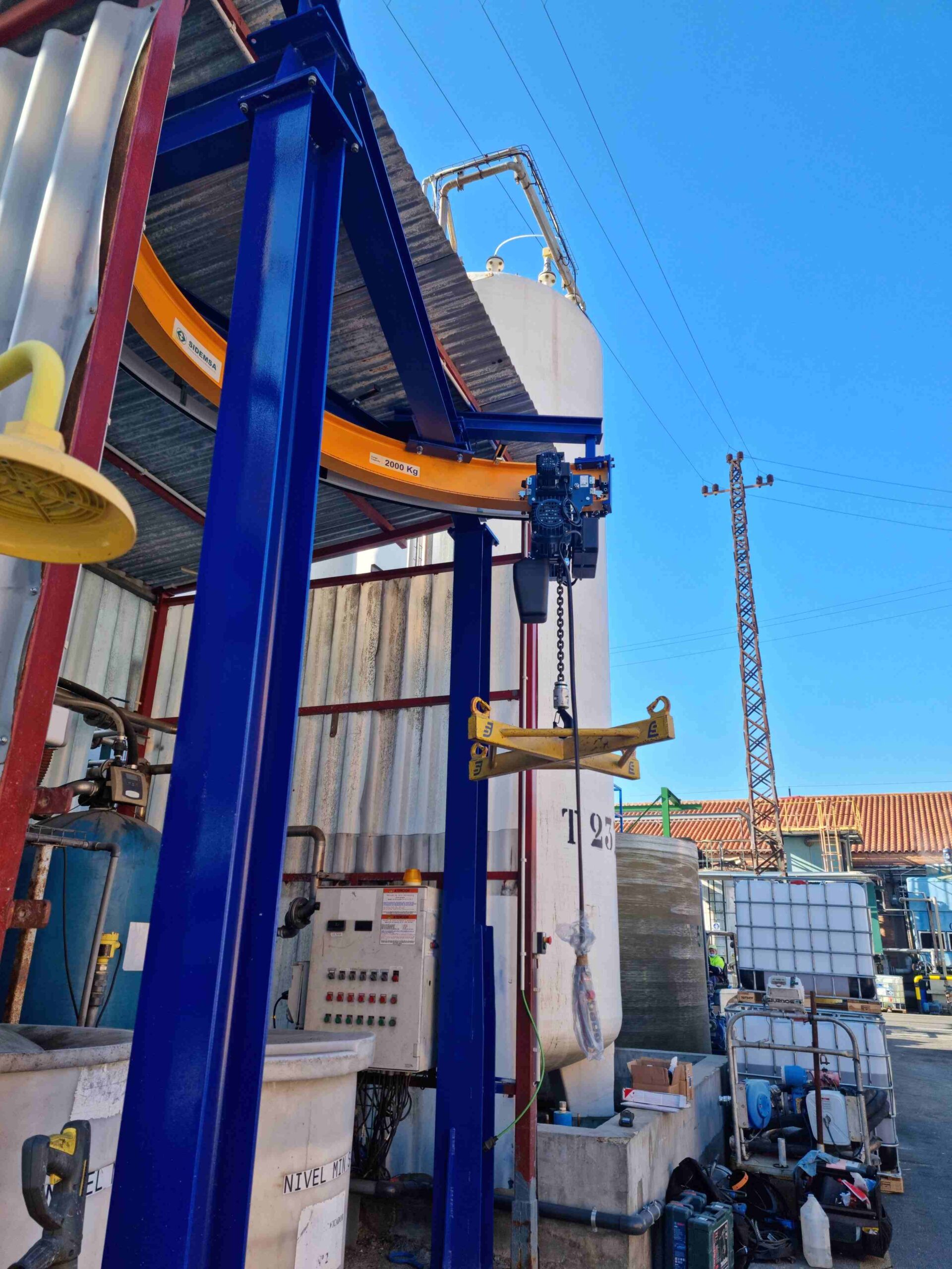 elevacion y manipulacion cargas sector quimico
